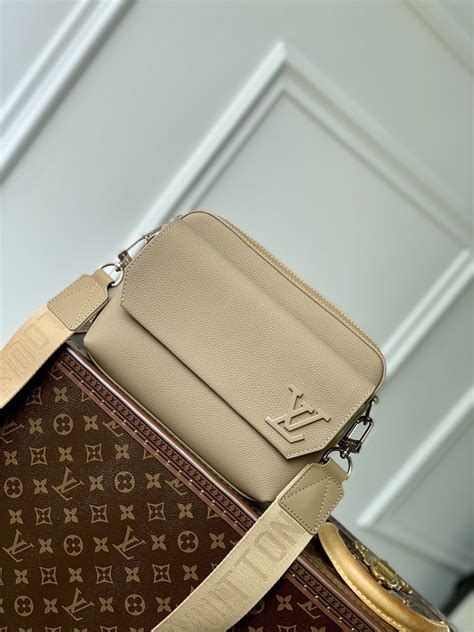 messenger pm louis vuitton|louis vuitton fastline messenger.